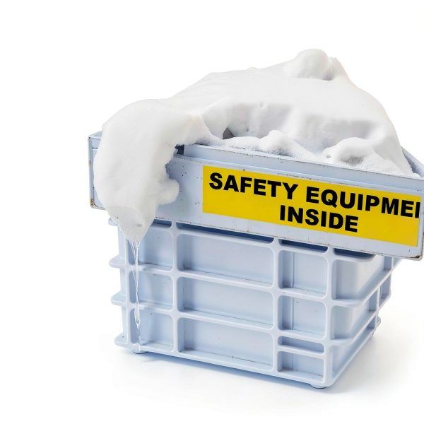 Brady Industrial Tape White UV‑Resistant HighTack-2